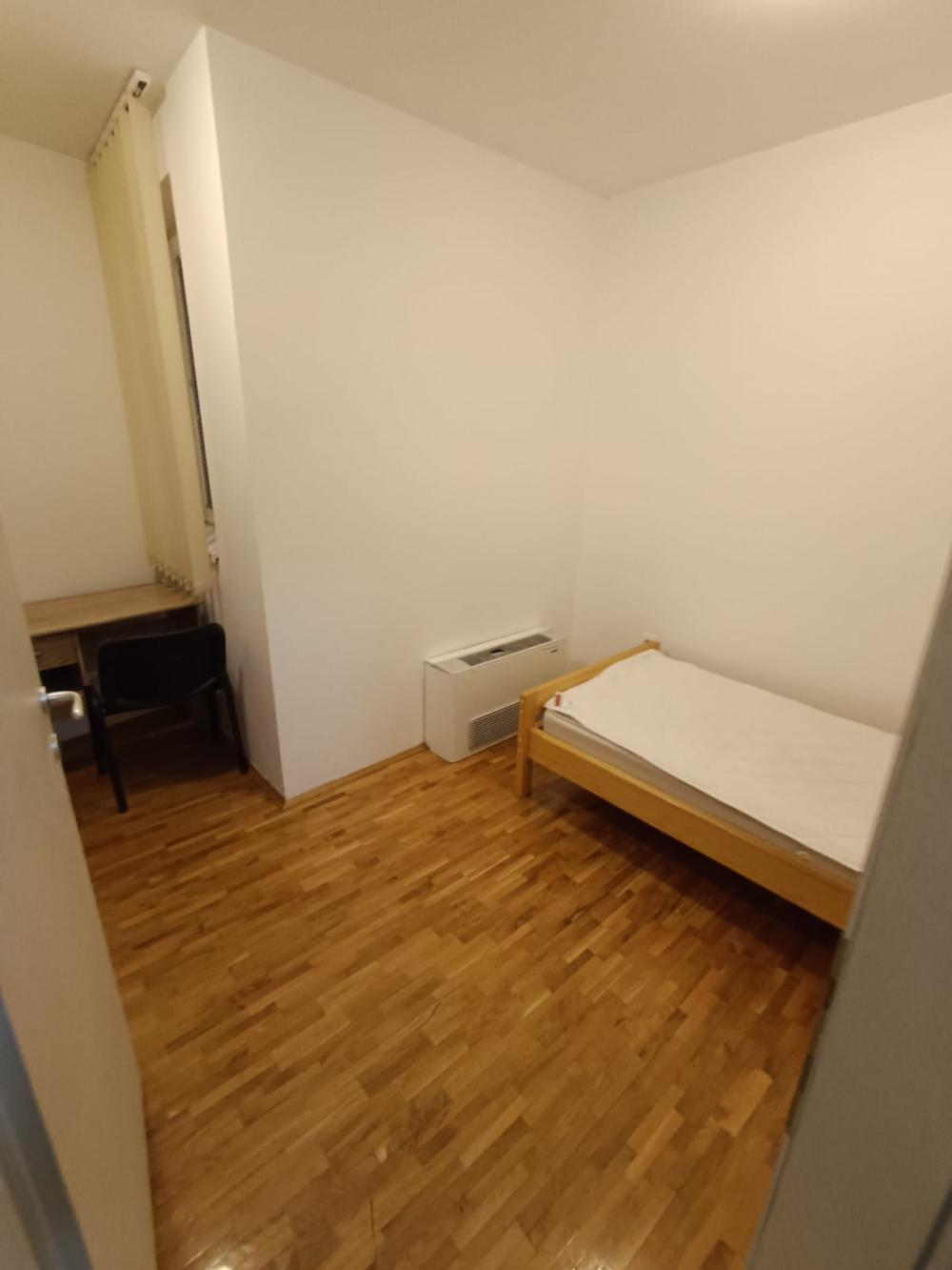 Slika 4 - Komforan 3.5 stan, novogranja na Crvenom Pevcu